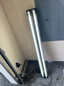 4 Feet Shop Light