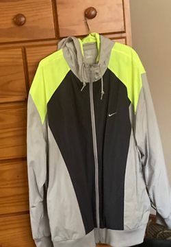 Men’s Nike windbreaker