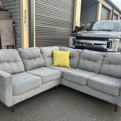 Sectional Couch 