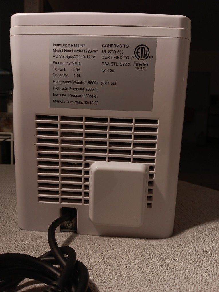 Ulit Countertop Ice Maker IM1226W1 for Sale in Seattle, WA OfferUp