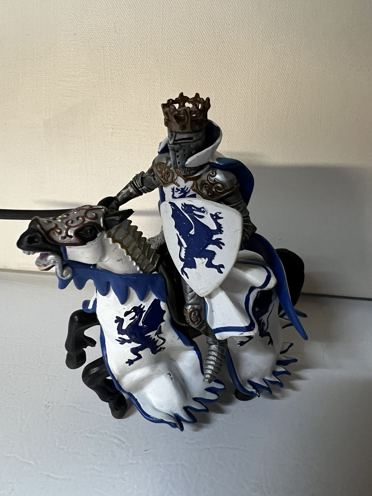 Papo BLUE DRAGON KNIGHT w/Sword War Horse King Prince Armor Medevil Figure