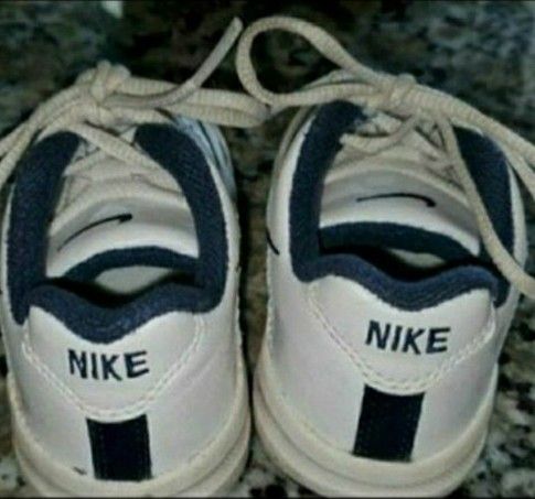 Child's Nike Shoe -   Size 5C