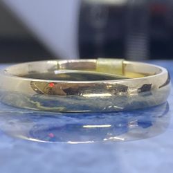 $725 Yellow Gold Band Ring 