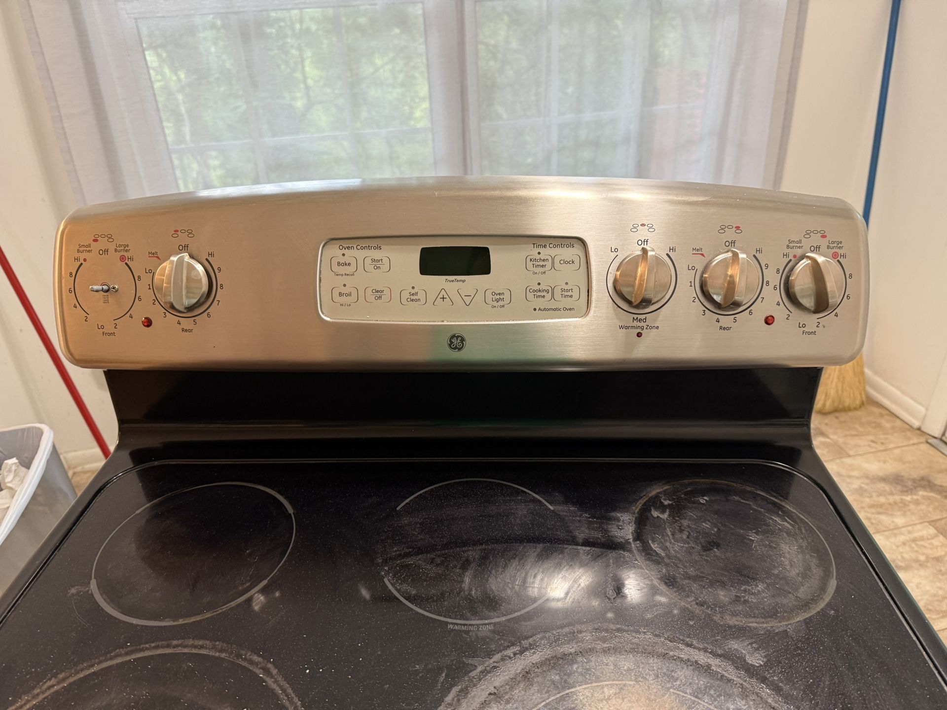 30 Inch GE Electric Range Stove