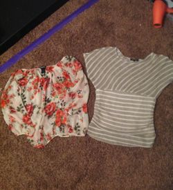 2 Women's dress tops
