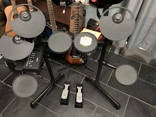 Yamaha DTX409K Electronic Drum Kit Drums
