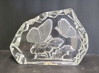 Beautiful Carved Glass Butterfly Paperweight