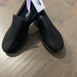 Sketchers Shoes Size :11 Brand New 