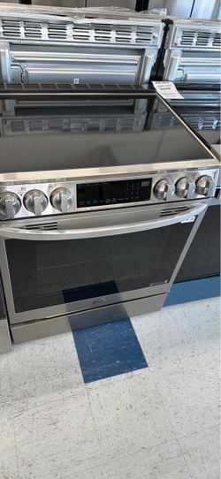 LG InstaView with Air Fry 30-in Glass Top 5 burners 6.3-cu ft Convection Oven Slide-In Electric Range ( PrintProof Stainless Steel )