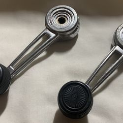 1980-86 Ford Bronco and F-150, F-250, F-350 XL, Front LH And RH Window Crank Set