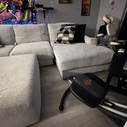 Large Sectional Couch / Sofa 