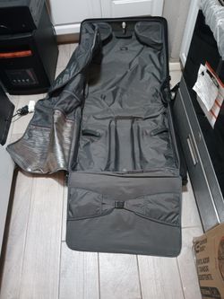 Travel pro Flight Pilot Crew 5 24-in Expandable Pilot Luggage