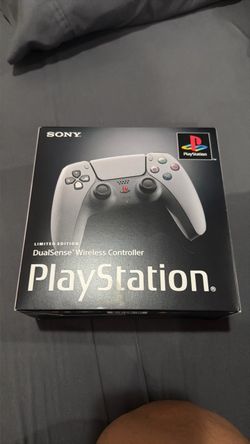 PlayStation 5 Controller - 30th Anniversary Limited Edition