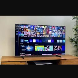 65-inch SAMSUNG QLED Q60C 4K Smart TV UHD HDR (2023 Model)