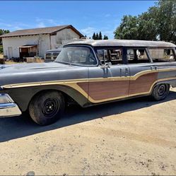 1958 Ford Country Squire Wagon 