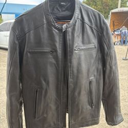 Men’s Leather Jacket (Large-Brand New)
