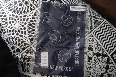 Supreme bandana