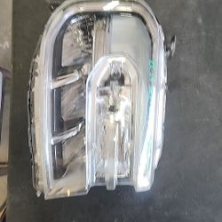 Ford Maverick Passenger Right Side Headlight 2022 2023 2024 Part $590 Mint