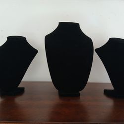 Jewery Necklaces Dispays