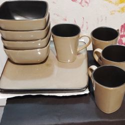 HomeTrends collection  (e.g.,   4 mug,3 plate, 4 bowl) 