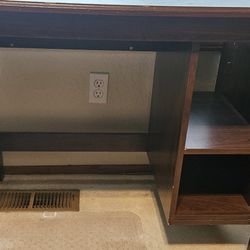 Small Desk And Swivel Office Chair