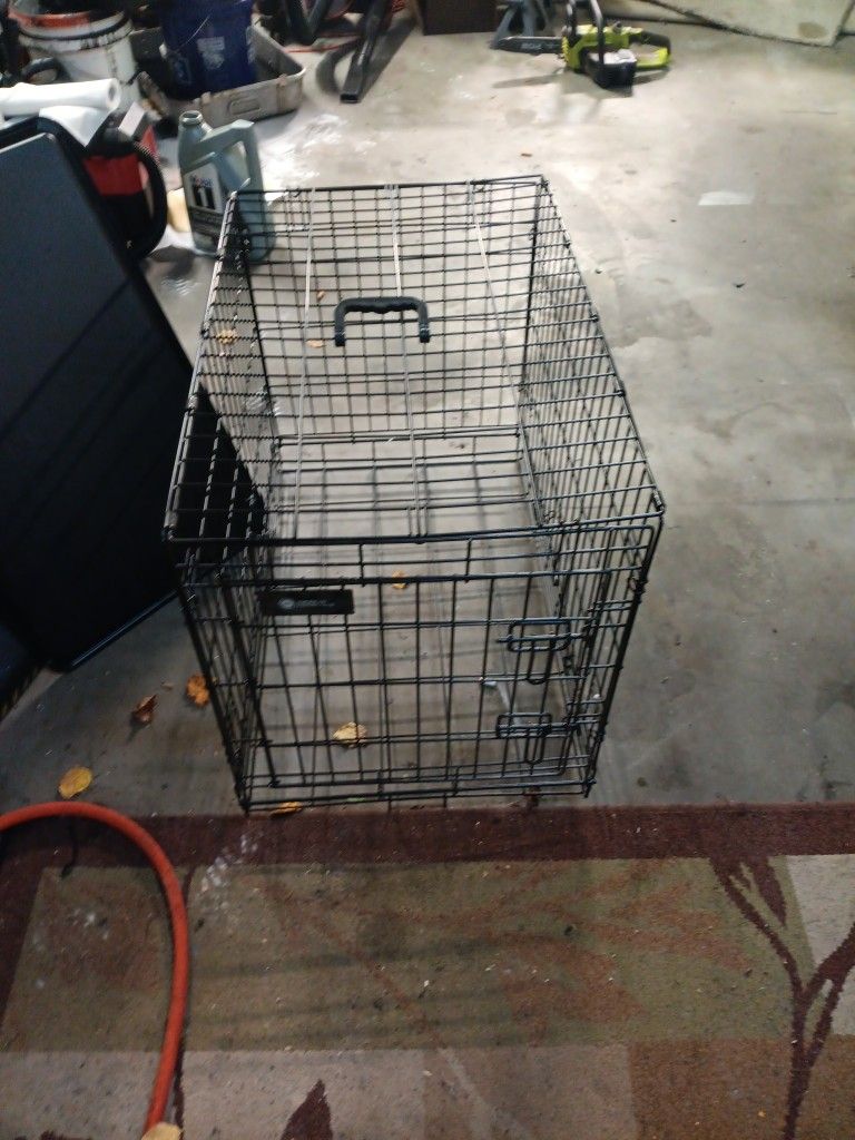 30' by 19' American Kennel Club Dog Crate New