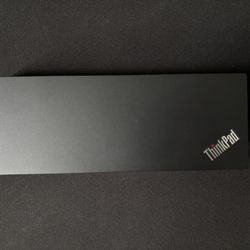 Lenovo ThinkPad Thunderbolt 4 WorkStation Dock / Port Replicator