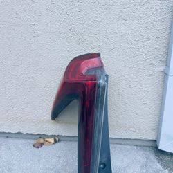 2017-2019 Crv Tail Light Oem Driver Side