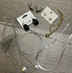 Assorted Jewelry Lot