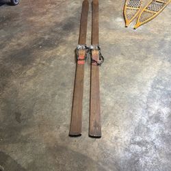 Antique Wood Skis