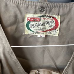 world famous super deluxe fishing vest