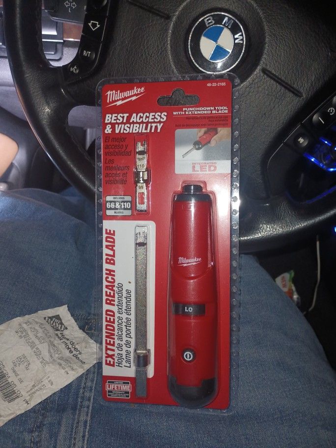 BRAND NEW Milwaukee Punch down Tool With Extended Blade (Includes 66