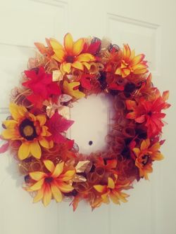 Holiday wreath