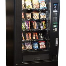 4 Wide Snack Vending Machine w/CC reader