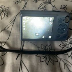 Canon Powershot SD1300 IS digital Camera 