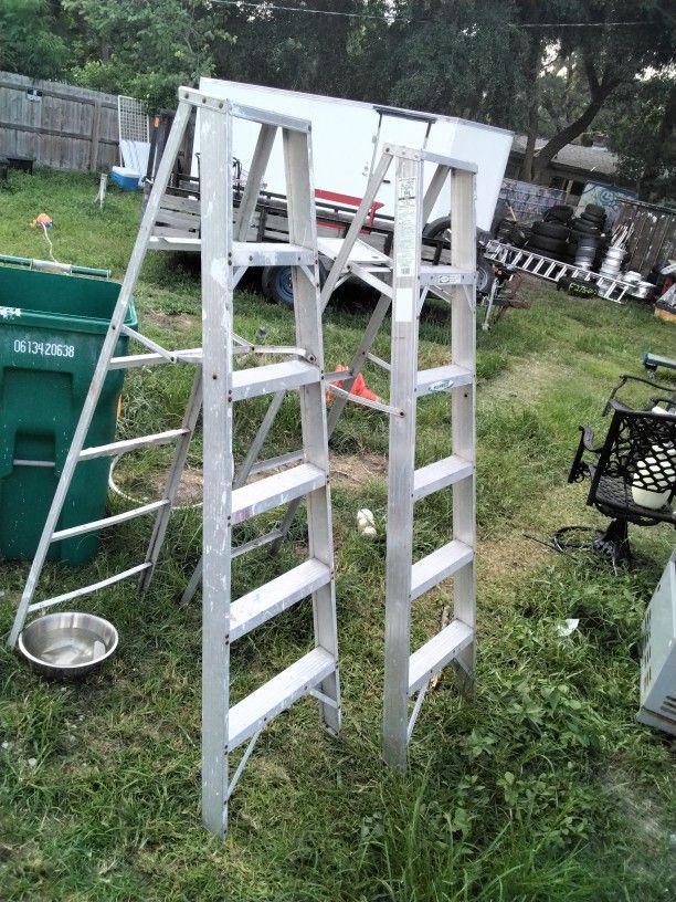 2 6 Foot Aluminum Ladders