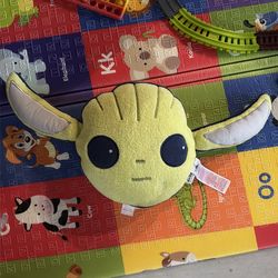 Star Wars yoda pillow