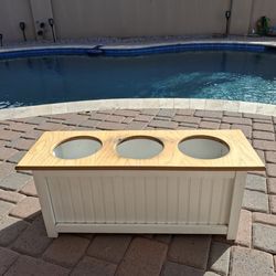 Wood Raised Dog Feeder