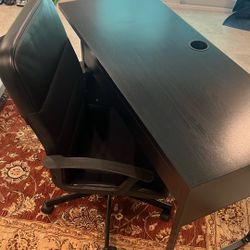 Small Desk And Chair