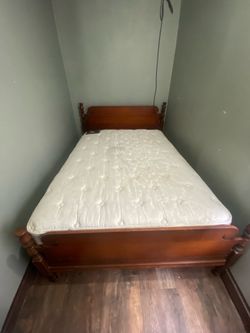 Full size  bed with box+matress