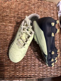 Puma Ultra Cleats Sz 2 Lime Green