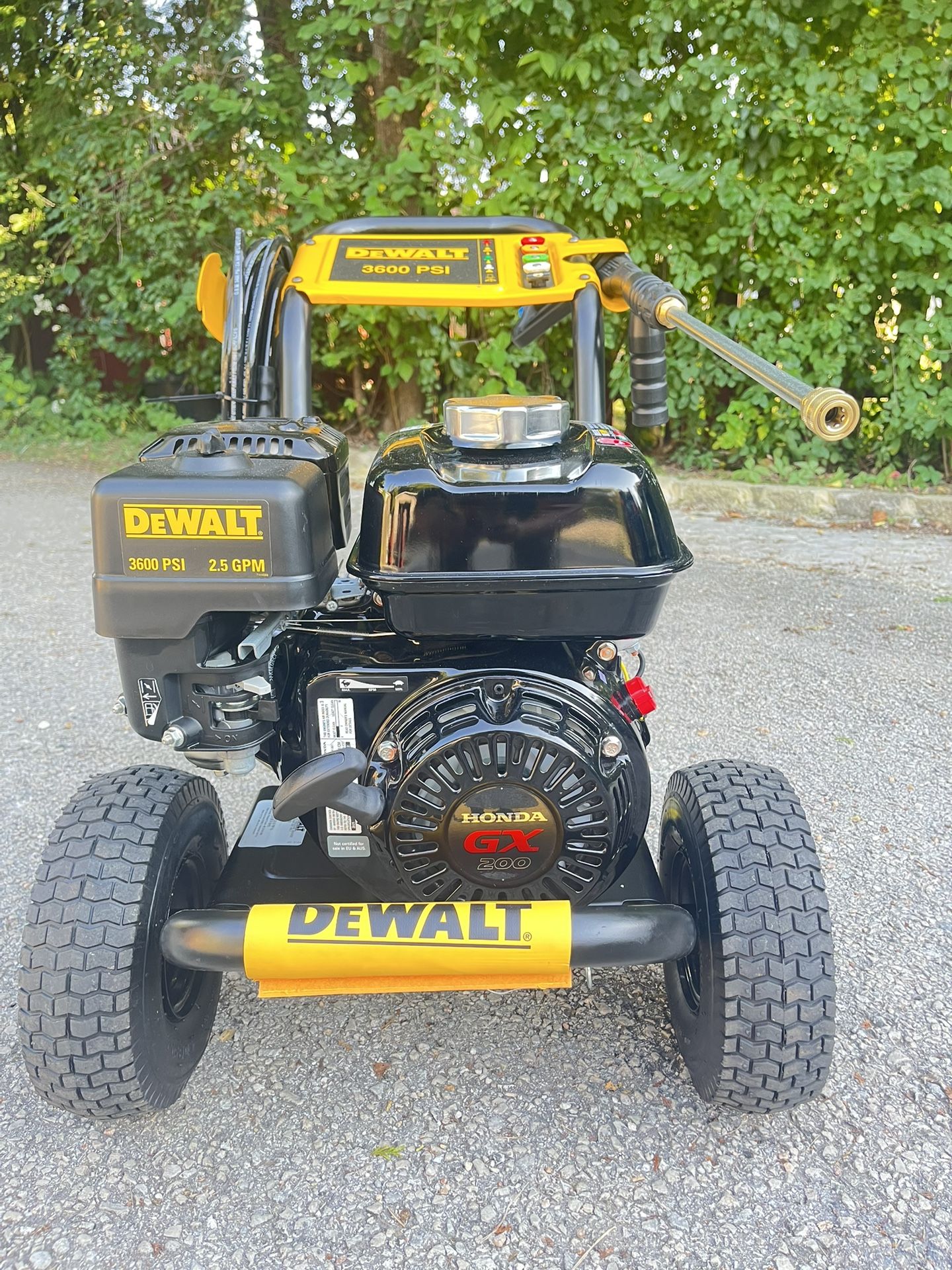 Dewalt 3600psi Pressure Washer With Honda Engine Brand New Never Used