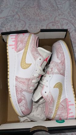 Jordan 1 Low Strawberry Ice Cream 