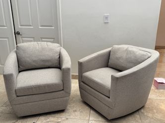 2 Swivel Chairs
