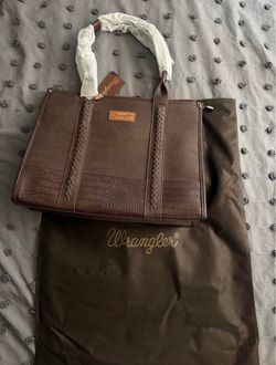 Large Wrangler purse