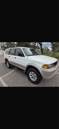 1998 Mitsubishi Montero Sports