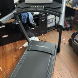 Pro form Trainer 8.0 Treadmill 