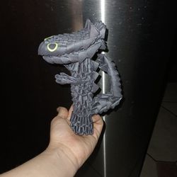 Dancing Toothless Meme made out of paper