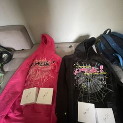 Spider Hoodie And Airpods