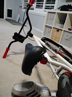 Elite BMX red